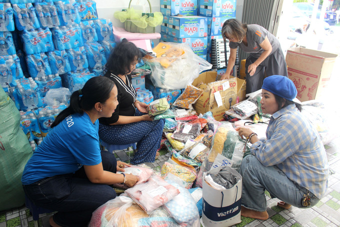 Câu lạc bộ Di sản áo dài Việt Nam - Bình Thuận (Lâm Đồng) sẽ trực tiếp đến trao tặng những chiếc áo dài cho các cô giáo, các hội viên phụ nữ ở xã biên giới A Lưới, Huế vào ngày 23/3.