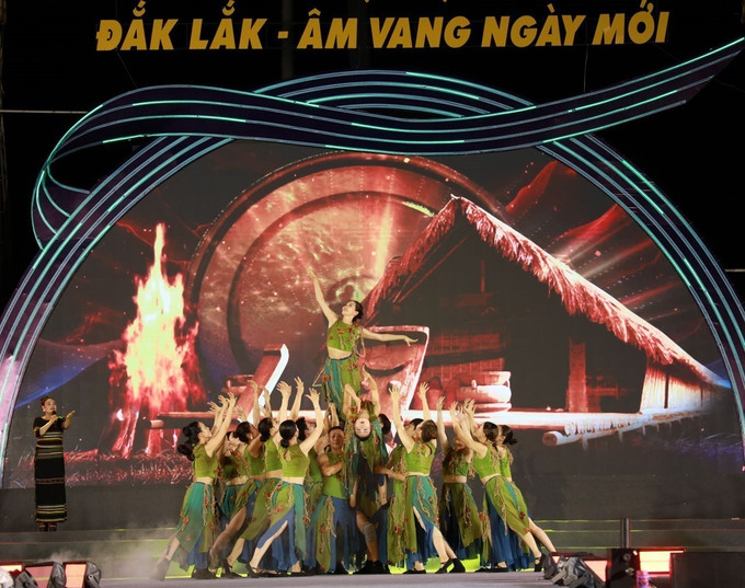Một tiết mục nghệ thuật trong chương trình. Một tiết mục nghệ thuật trong chương trình.
