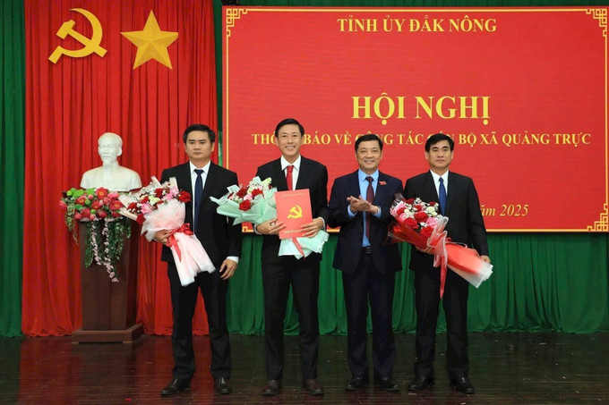 Các xã biên giới Lâm Đồng nhanh chóng kiện toàn tổ chức, bộ máy, vận hành ổn định theo mô hình mới. Ảnh: TTXVN phát Các xã biên giới Lâm Đồng nhanh chóng kiện toàn tổ chức, bộ máy, vận hành ổn định theo mô hình mới. Ảnh: TTXVN phát