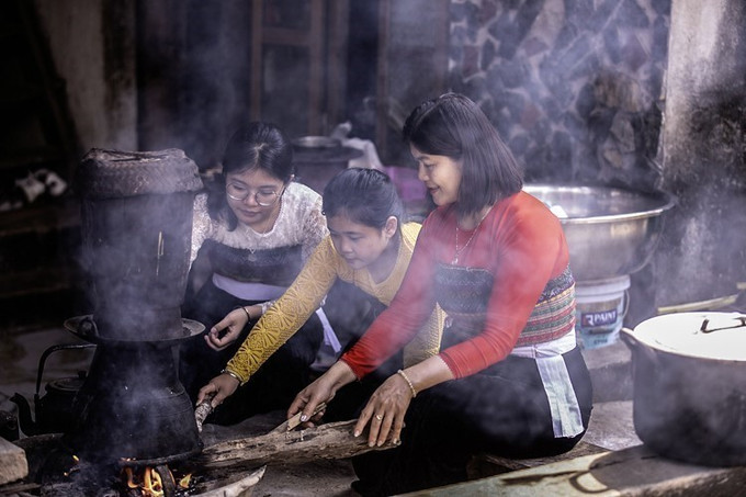 Lễ cúng mừng cơm mới là dịp để người Thái trở về sum họp cùng gia đình.