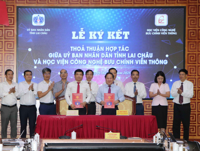 Lai Châu và Học viện Công nghệ Bưu chính Viễn thông ký kết, hợp tác về công nghệ số. Lai Châu và Học viện Công nghệ Bưu chính Viễn thông ký kết, hợp tác về công nghệ số.
