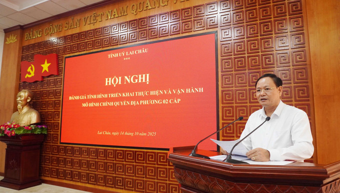 Bí thư Tỉnh ủy Lai Châu Lê Minh Ngân phát biểu kết luận Hội nghị đánh giá tình hình triển khai thực hiện và vận hành mô hình chính quyền địa phương 2 cấp sau 3 tháng đi vào hoạt động. hai-cap-lai-chau-14102025-01.jpg