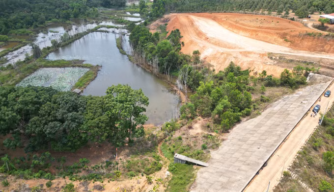 Khu vực thượng lưu dự án hồ chưa nước Đarana. Ảnh: Đậu Tất Thành/TTXVN