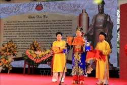 Lễ hội Đền Đô hướng về nguồn cội