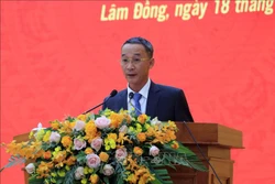 Ông Trần Văn Hiệp phát biểu nhận nhiệm vụ Chủ tịch UBND tỉnh Lâm Đồng. Ảnh: Chu Quốc Hùng-TTXVN