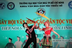 Sinh viên Trường Đại học Văn hoá Thành Phố Hồ Chí Minh "Tiếp nối văn hóa - Lan tỏa tinh hoa"