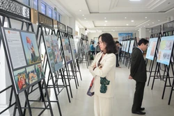 Triển lãm tuổi trẻ với biển đảo quê hương