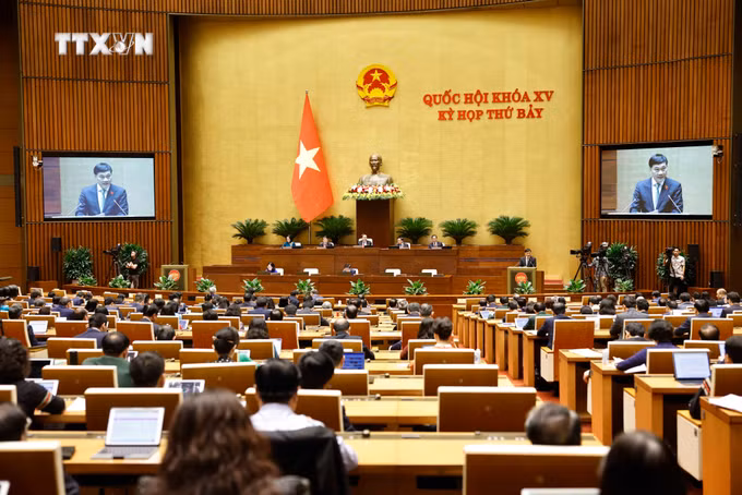 vna_potal_quoc_hoi_thong_qua_mot_so_luat_va_nghi_quyet_7455907.jpg