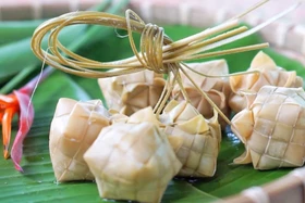 Về An Giang, đắm mình trong hương vị bánh Kà tum