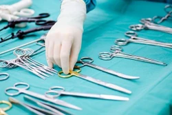 Ca mổ tái sinh cuộc đời cho thiếu nữ người Mông