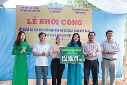 Xây dựng nhà hữu nghị cho hộ khó khăn vùng biên giới