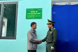 Đắk Lắk: Bàn giao hàng trăm nhà trong 'Chiến dịch Quang Trung'