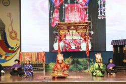 Gần 400 nghệ nhân, diễn viên thi tài ở các tiết mục Then cổ