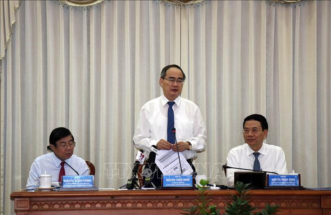 Bí thư Thành ủy Thành phố Hồ Chí Minh Nguyễn Thiện Nhân phát biểu chỉ đạo Hội nghị. Ảnh: Tiến Lực - TTXVN Thành phố Hồ Chí Minh quyết tâm thực hiện thành công Chương trình chuyển đổi số ảnh 4