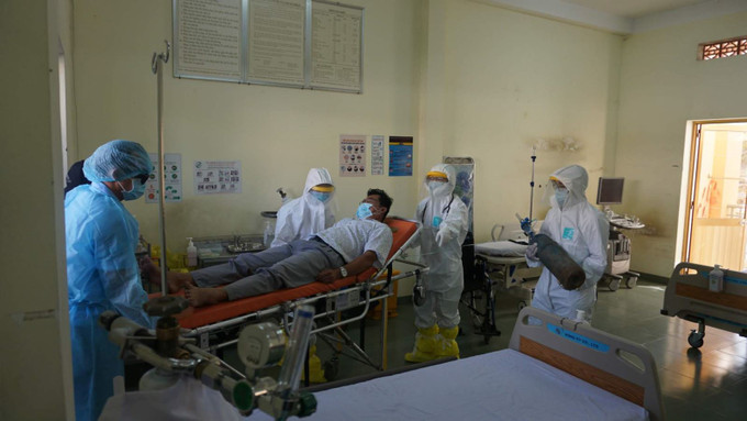 TP Hồ Chí Minh chuẩn bị đầy đủ phương án triển khai trước cho kế hoạch có thể có 5.000 người mắc. Ảnh: Đan Phương/Báo Tin tức Dịch COVID-19: Thành phố Hồ Chí Minh phấn đấu sớm có nguồn vaccine nội ảnh 1
