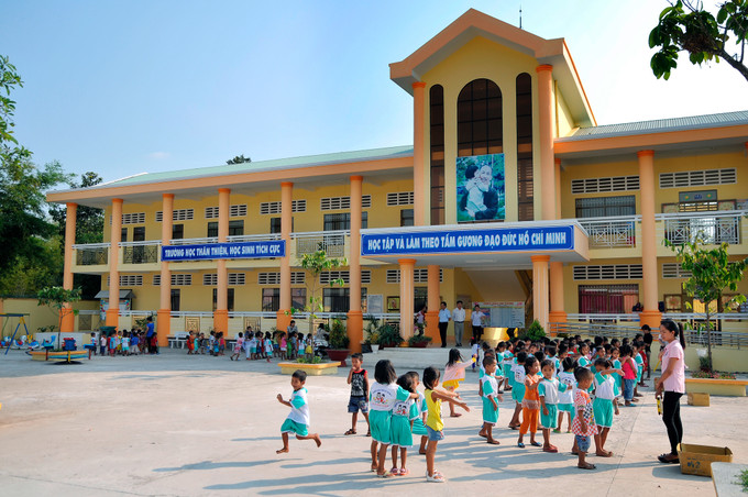 Trường Mầm non 30/4 (xã Phú Tân, huyện Châu Thành, tỉnh Sóc Trăng) được đầu tư xây dựng mới, đáp ứng nhu cầu học tập, vui chơi của con em đồng bào dân tộc Khmer trên địa bàn. Ảnh: An Hiếu Khuyến học ở Sóc Trăng ảnh 9