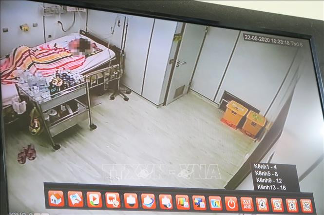 Phòng cách ly áp lực âm trong Khoa Nhiễm D - Bệnh viện Bệnh Nhiệt đới Thành phố Hồ Chí Minh, nơi điều trị cho bệnh nhân 91 và các ca bệnh mắc COVID-19 khác. Ảnh: Đinh Hằng - TTXVN COVID-19: Chuyện chưa kể về hành trình 65 ngày điều trị cho bệnh nhân 91 ảnh 2