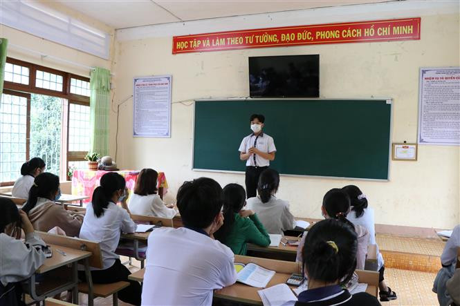 Tỉnh Đắk Nông phấn đấu năm học 2024-2025 hoàn thành 100% kết quả thực hiện Chương trình giáo dục phổ thông mới. Ảnh: Nguyên Dung-TTXVN Đắk Nông nâng chất lượng dạy và học gắn với triển khai Chương trình sách giáo khoa giáo dục phổ thông mới ảnh 1