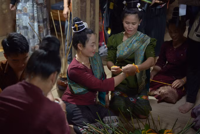 Tái hiện nghi thức Mừng cơm mới của đồng bào dân tộc Lào ảnh 5
