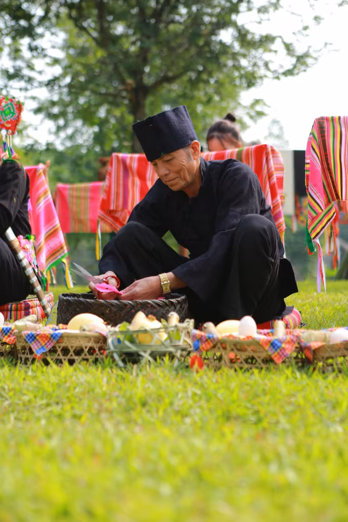 Tái hiện lễ hội Then Kin Pang của đồng bào Thái đen ảnh 3