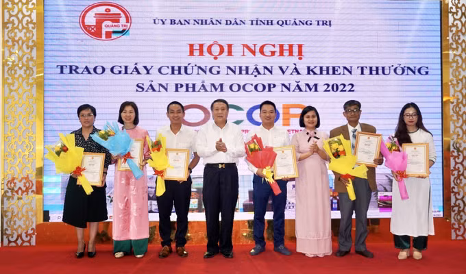 Quảng Trị khuyến khích phát triển sản phẩm gắn với du lịch ảnh 1