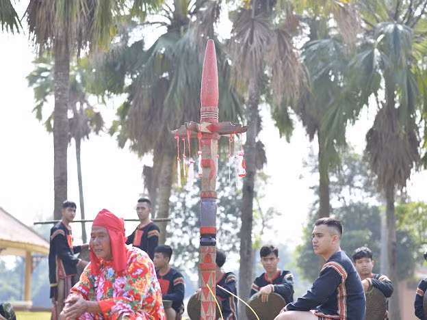 Ngày hội trình diễn cây nêu của đồng bào các dân tộc Việt Nam ảnh 8