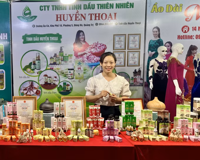 Trưng bày, quảng bá sản phẩm đặc trưng, sản phẩm OCOP tỉnh Quảng Trị ảnh 2