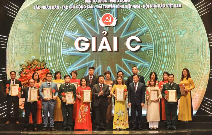 Danh sách các tác phẩm, tác giả đoạt Giải Búa liềm vàng lần thứ VII, năm 2022 ảnh 5
