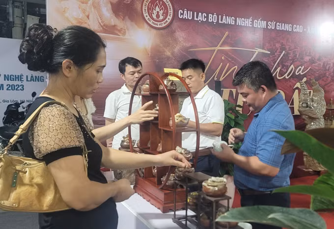 Khai mạc Triển lãm các sản phẩm OCOP, thủ công mỹ nghệ ảnh 1