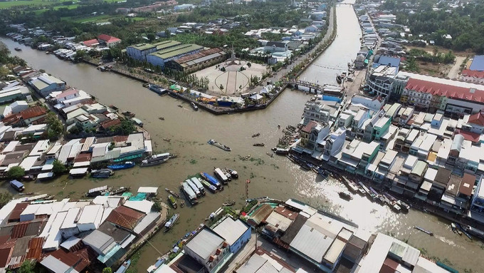 Chợ nổi Ngã Năm nhìn từ góc độ trên cao. Ảnh: TTXVN phát Chợ nổi Ngã Năm - Điểm du lịch đặc sắc đang mai một dần ảnh 1
