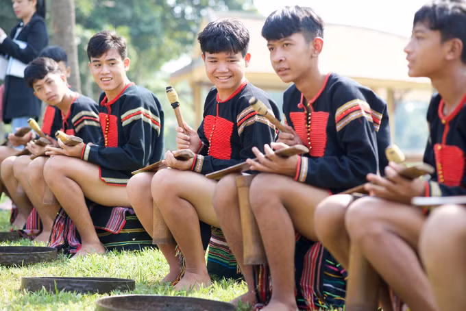 Đặc sắc nghi lễ "Cúng mừng sức khỏe" của đồng bào Ê đê ảnh 11