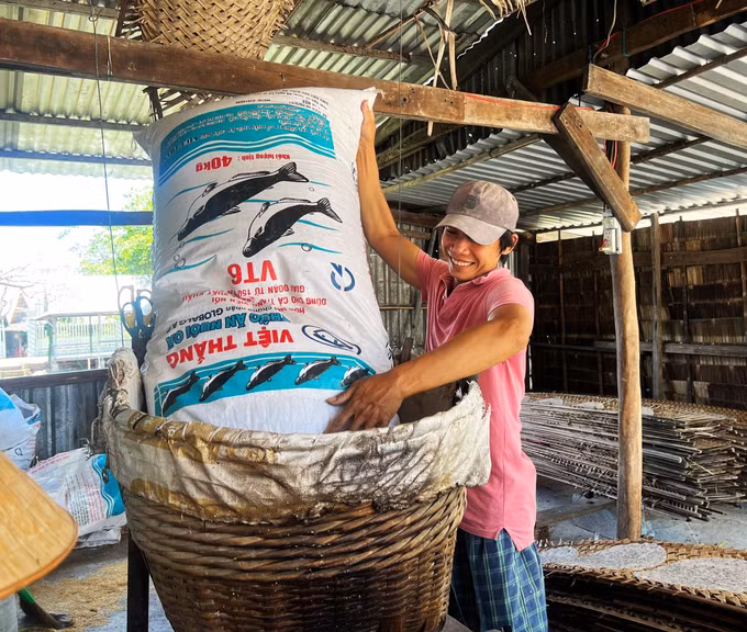 200 năm thương hiệu bánh tráng Thuận Hưng ảnh 1
