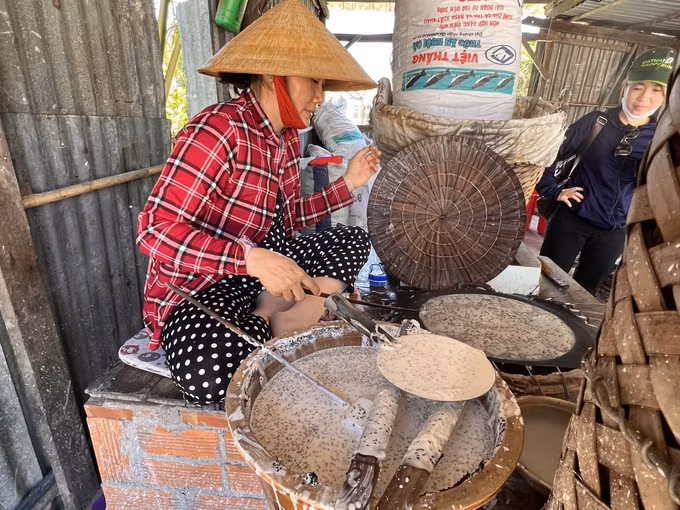 200 năm thương hiệu bánh tráng Thuận Hưng ảnh 2