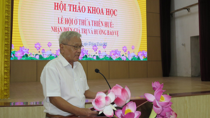 Đại biểu tham luận. Ảnh: Tường Vi - TTXVN Nhận diện phát huy bản sắc văn hóa Huế ảnh 3