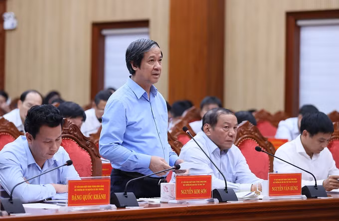 Thủ tướng Phạm Minh Chính làm việc với Ban Thường vụ Tỉnh ủy Kon Tum ảnh 4