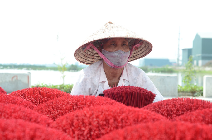 Làng nghề tăm hương truyền thống Quảng Phú Cầu hướng tới “lợi ích kép” ảnh 12