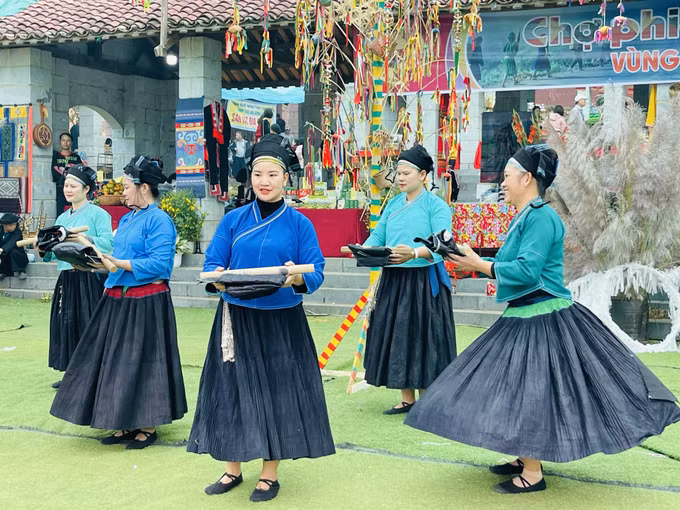 Nhộn nhịp sắc màu dân tộc tại Chợ phiên vùng cao – Chào năm mới 2024 ảnh 13