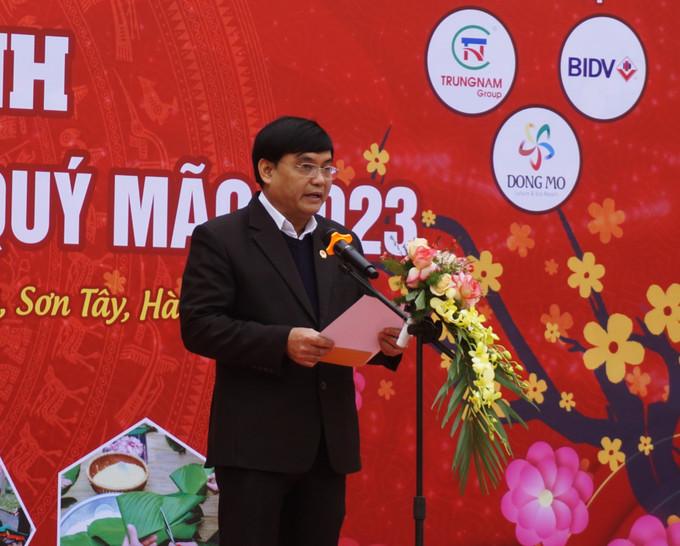 Ông Phạm Văn Quyến, Phó Trưởng ban Ban Quản lý Làng Văn hóa - Du lịch các dân tộc Việt Nam phát biểu. Ảnh: Hoàng Tâm Khai mạc Chương trình “Tết vì người nghèo” Xuân Quý Mão 2023 ảnh 2