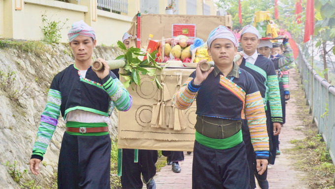 Lễ hội Tôn vinh cây chè Tổ Suối Giàng ảnh 3