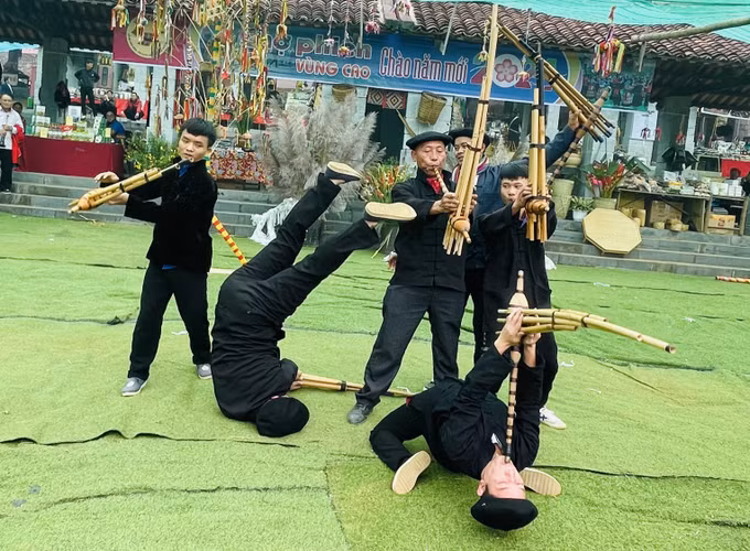 Nhộn nhịp sắc màu dân tộc tại Chợ phiên vùng cao – Chào năm mới 2024 ảnh 9