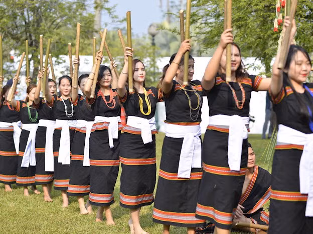 Tái hiện lễ cúng máng nước của đồng bào Ca Dong ảnh 11