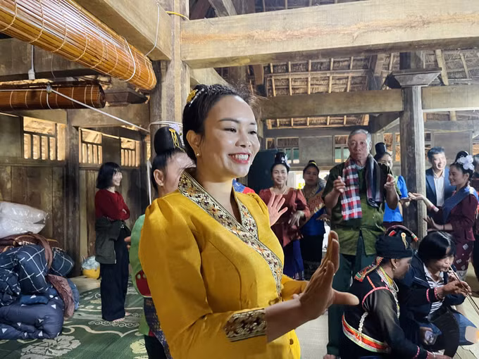 Đặc sắc lễ vào nhà mới của đồng bào dân tộc Lào ảnh 13