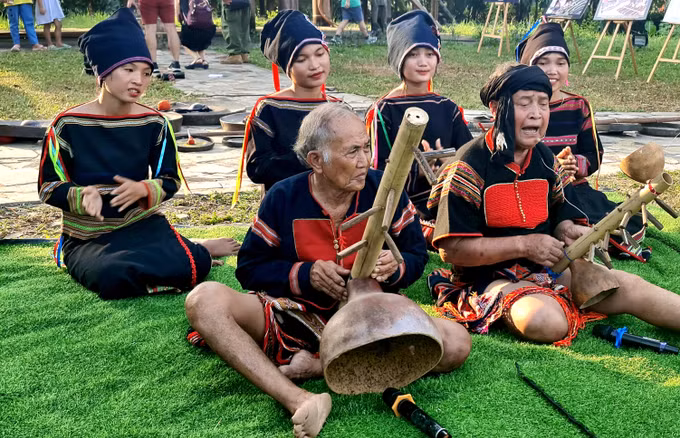 Tái hiện Lễ mừng lúa mới của đồng bào Gia Rai ảnh 12