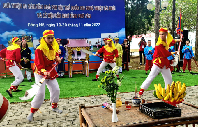 Màn võ ca tiếp đón Nghinh ông. Ảnh: Hoàng Tâm Tái hiện Lễ hội cầu ngư của tỉnh Phú Yên ảnh 3
