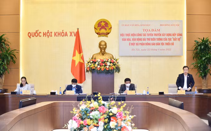 Xây dựng nếp sống văn hóa, bài trừ biến tướng của tục “bắt vợ” ảnh 1