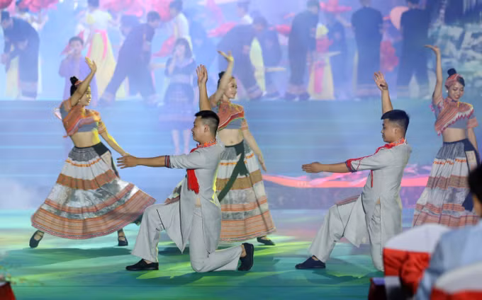 Festival "Tinh hoa Tây Bắc" năm 2022: Đặc sắc chương trình nghệ thuật "Kết nối khát vọng xanh" ảnh 2