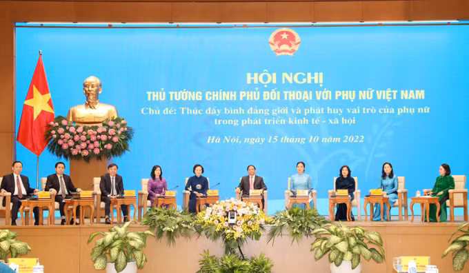 Thủ tướng Phạm Minh Chính: Chính phủ sẽ nghiên cứu, xây dựng chính sách để đảm bảo an sinh xã hội cho phụ nữ ảnh 2