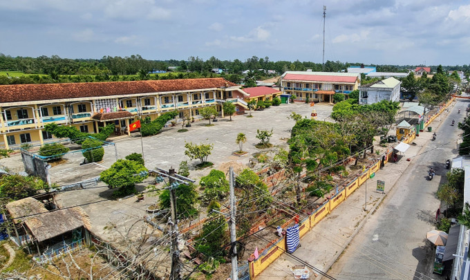 Nhiều trường học tại Bạc Liêu được xây dựng khang trang. Ảnh: Tuấn Kiệt – TTXVN Bạc Liêu có nhiều chương trình, chính sách giúp nâng cao đời sống đồng bào dân tộc Khmer ảnh 3