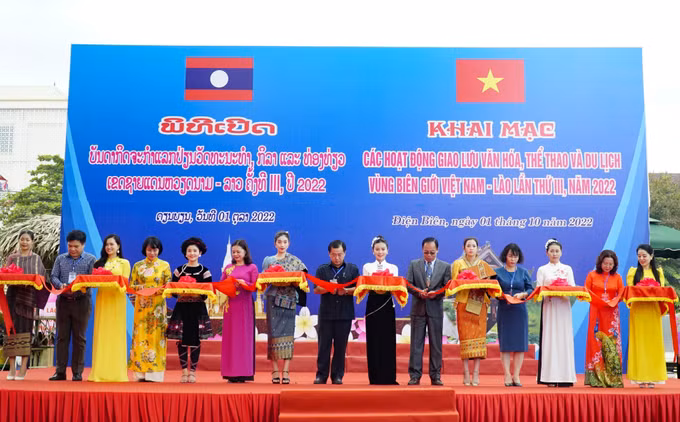 Ngày hội giao lưu văn hóa, thể thao và du lịch vùng biên giới Việt Nam - Lào lần thứ III năm 2022 ảnh 1