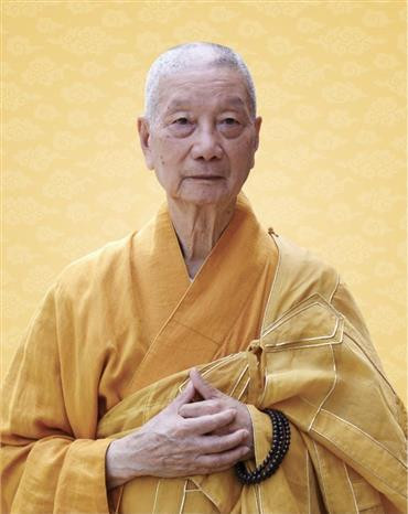 Trưởng lão Hòa thượng Thích Trí Quảng đảm nhiệm Quyền Pháp chủ Giáo hội Phật giáo Việt Nam. Ảnh: Xuân Khu-TTXVN Suy tôn Hòa thượng Thích Trí Quảng đảm nhiệm Quyền Pháp chủ Giáo hội Phật giáo Việt Nam ảnh 1